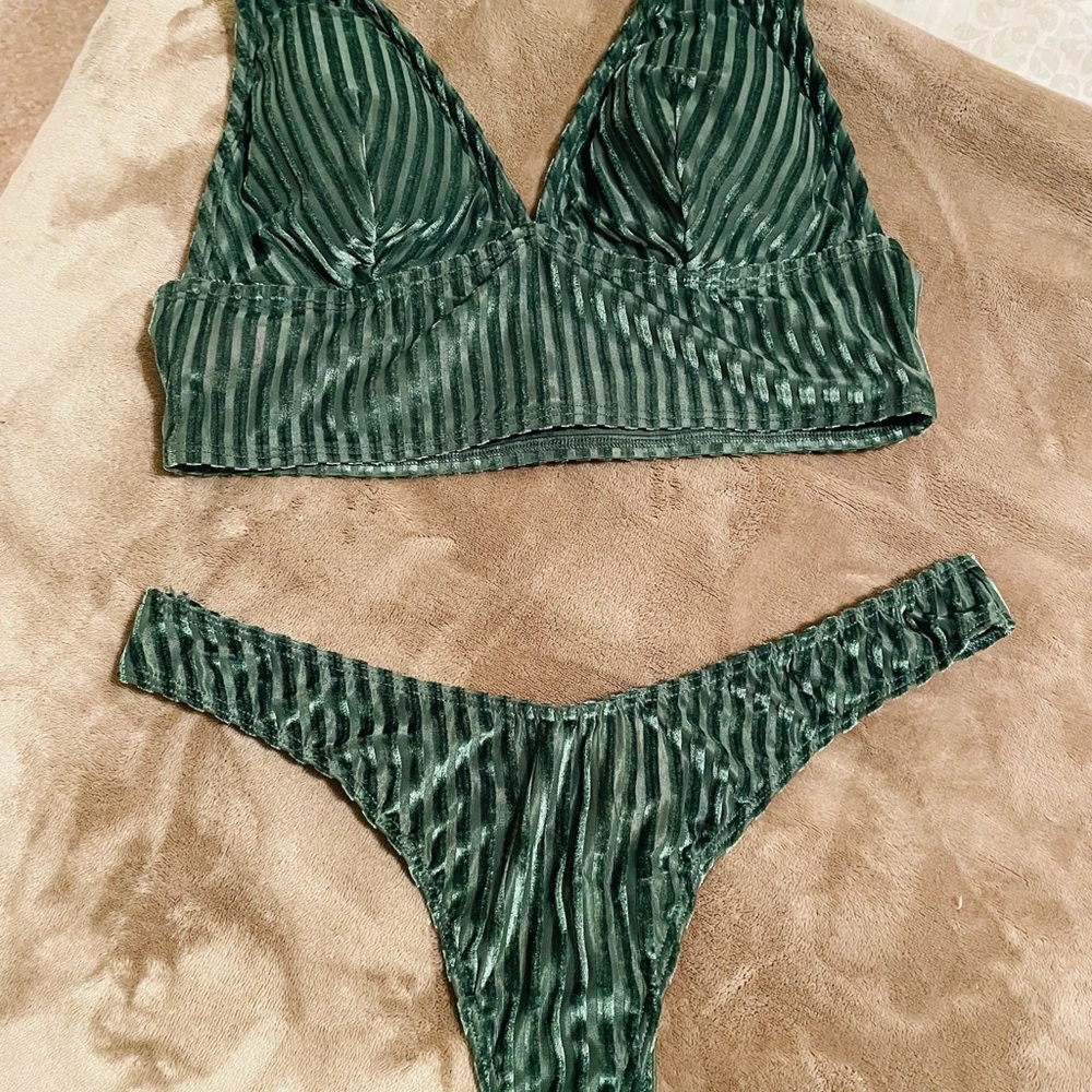 Green velvet bra & panty set from Victoria’s Secret. NWT.